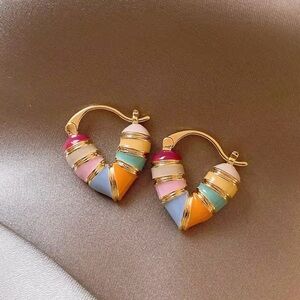 3/$40 NWT Colorful Heart 🌈 Hoop Earrings